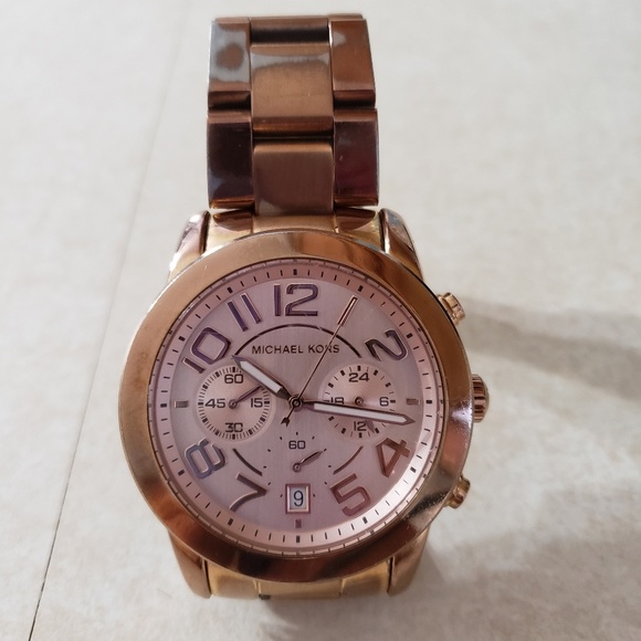 Michael Kors Accessories - MK watch